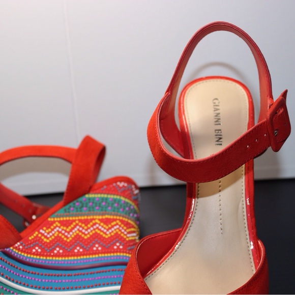 Red with multi color platform heel sandals🔥🔥🔥🔥 - Picture 4 of 8
